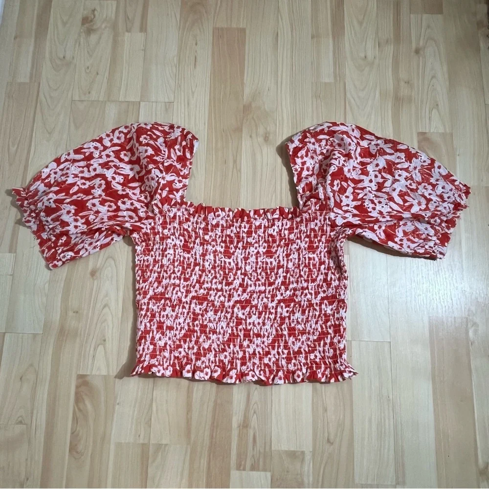 Anthropologie Smocked Eyelet Top Red Floral Blouse Size Medium